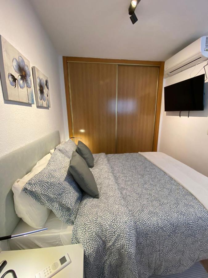 Apartamento con impresionante vista, piscina y parking Benalmádena Esterno foto